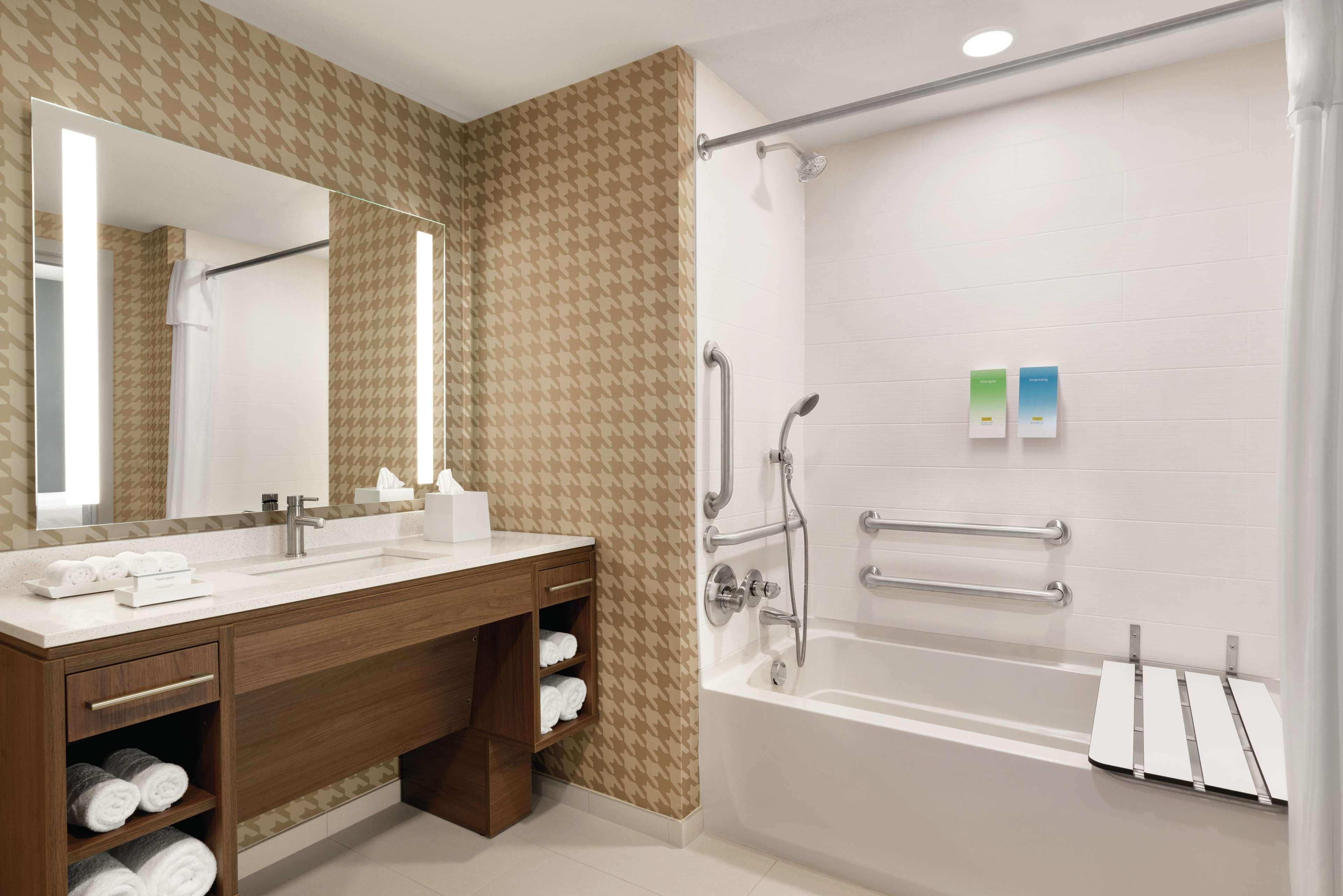 Home2 Suites By Hilton Lancaster Rohrerstown Exterior foto
